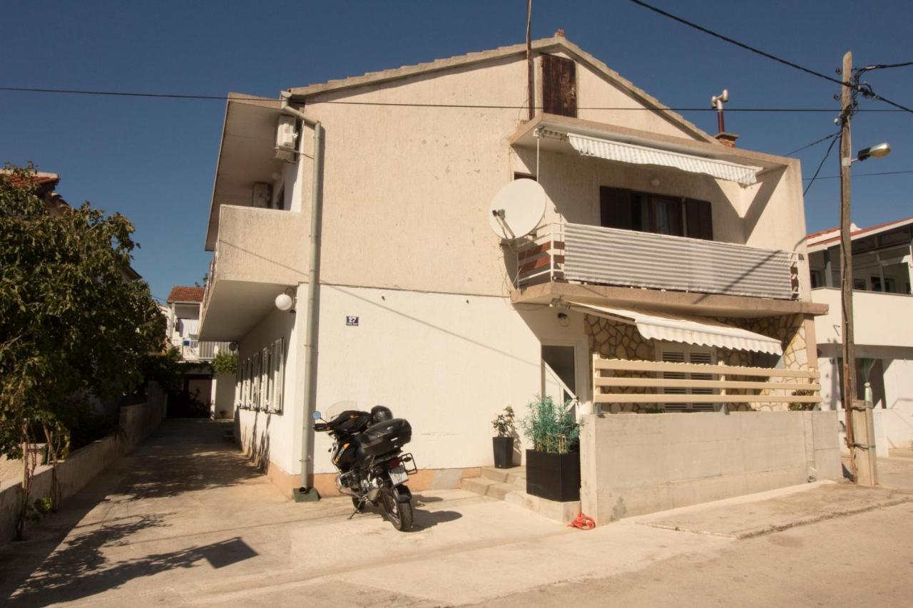 Apartmani Ana Juricev Vodice فوديس المظهر الخارجي الصورة