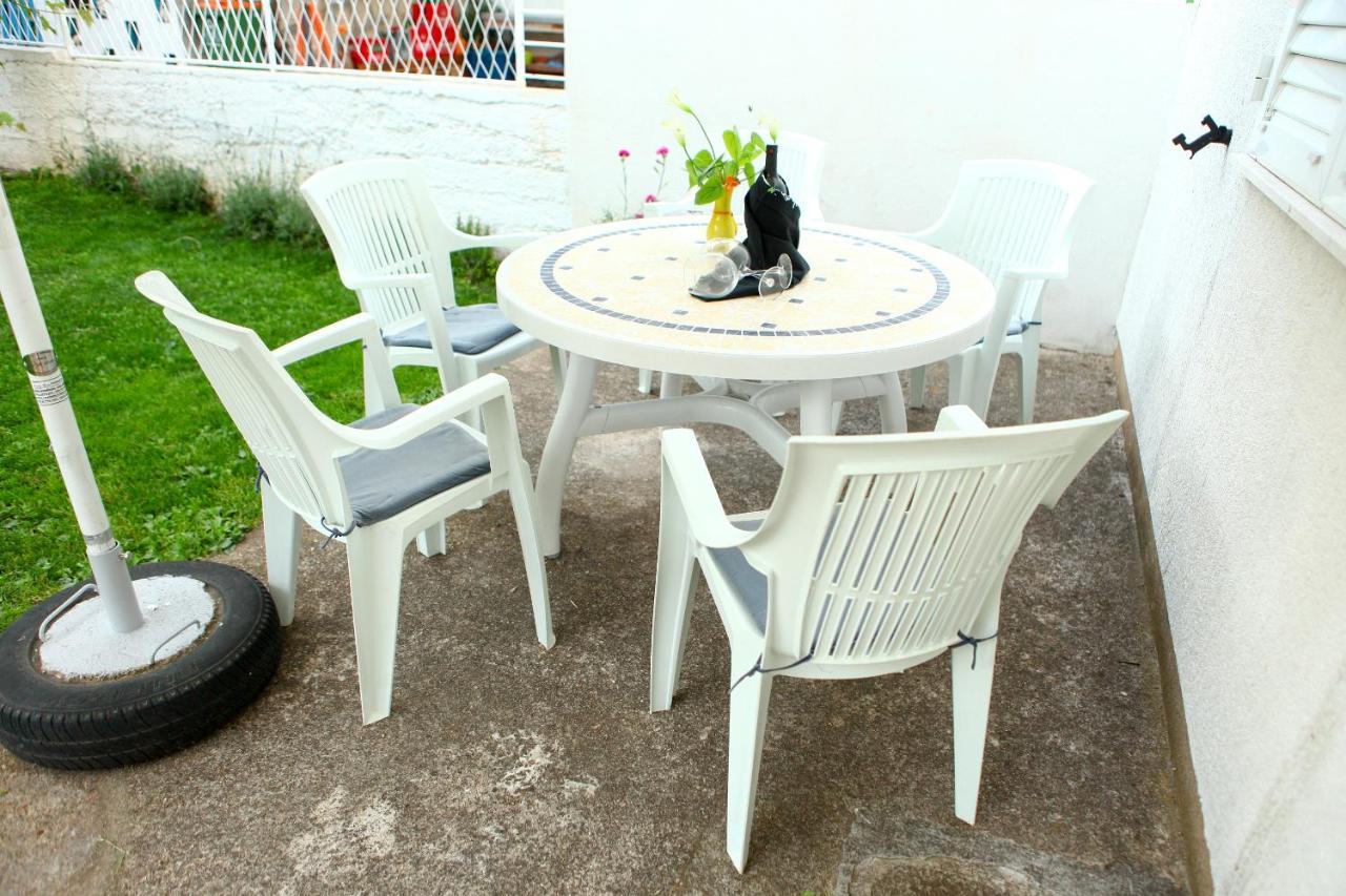 Apartmani Ana Juricev Vodice فوديس المظهر الخارجي الصورة