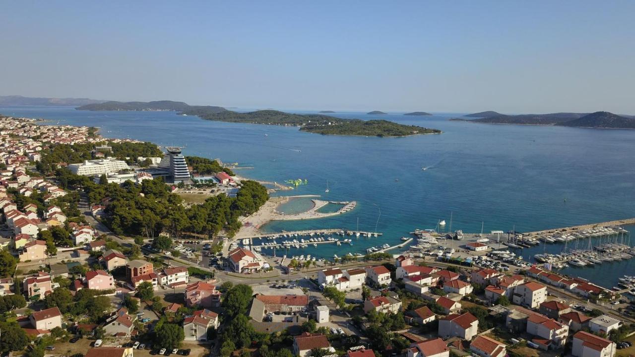 Apartmani Ana Juricev Vodice فوديس المظهر الخارجي الصورة