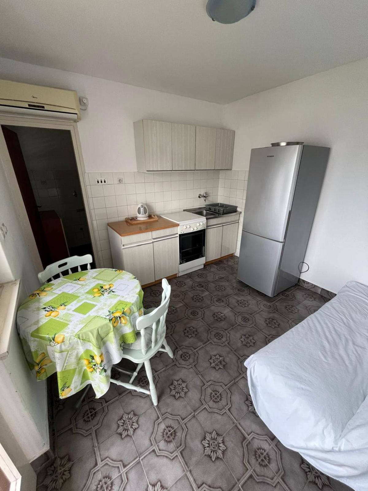 Apartmani Ana Juricev Vodice فوديس المظهر الخارجي الصورة