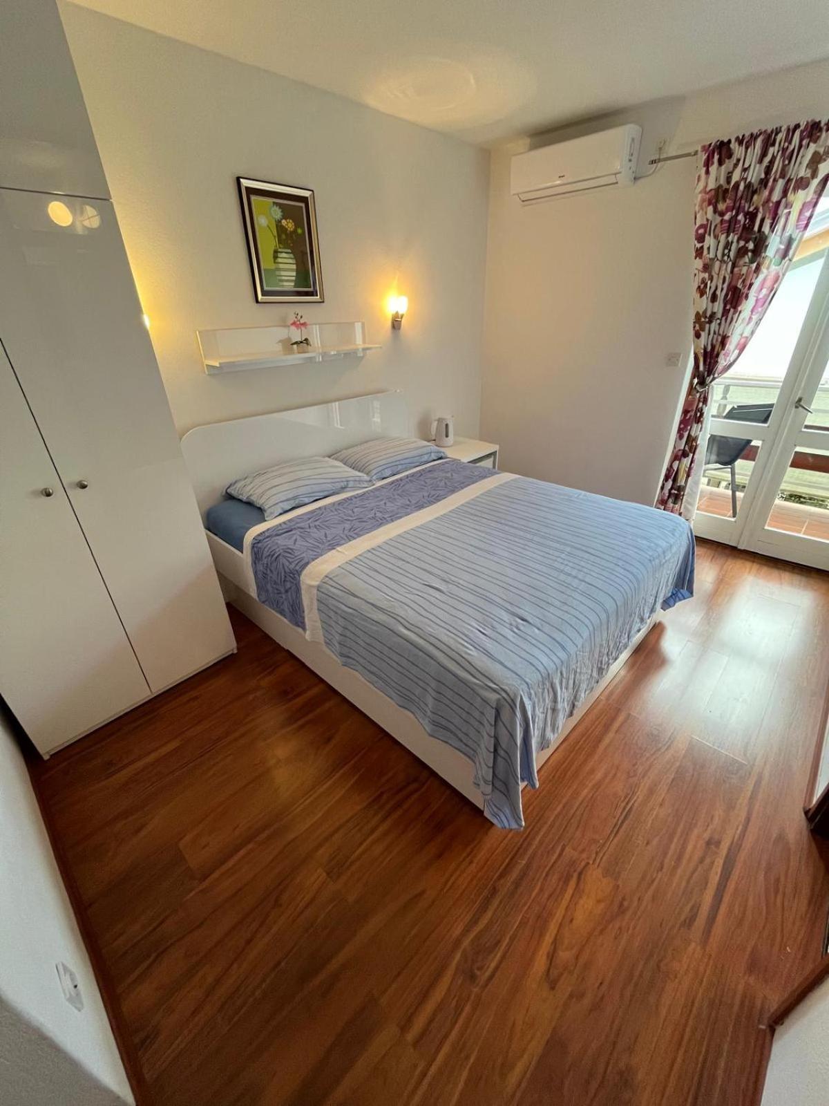 Apartmani Ana Juricev Vodice فوديس المظهر الخارجي الصورة