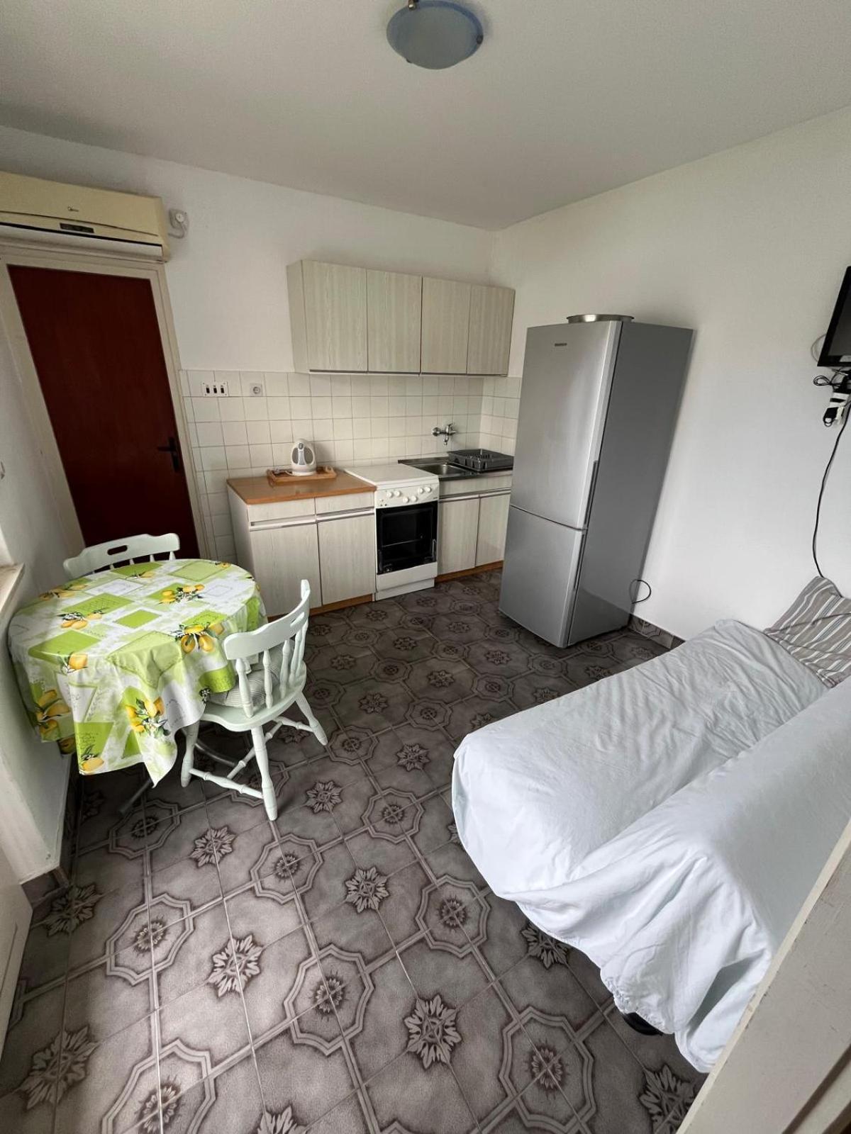 Apartmani Ana Juricev Vodice فوديس المظهر الخارجي الصورة