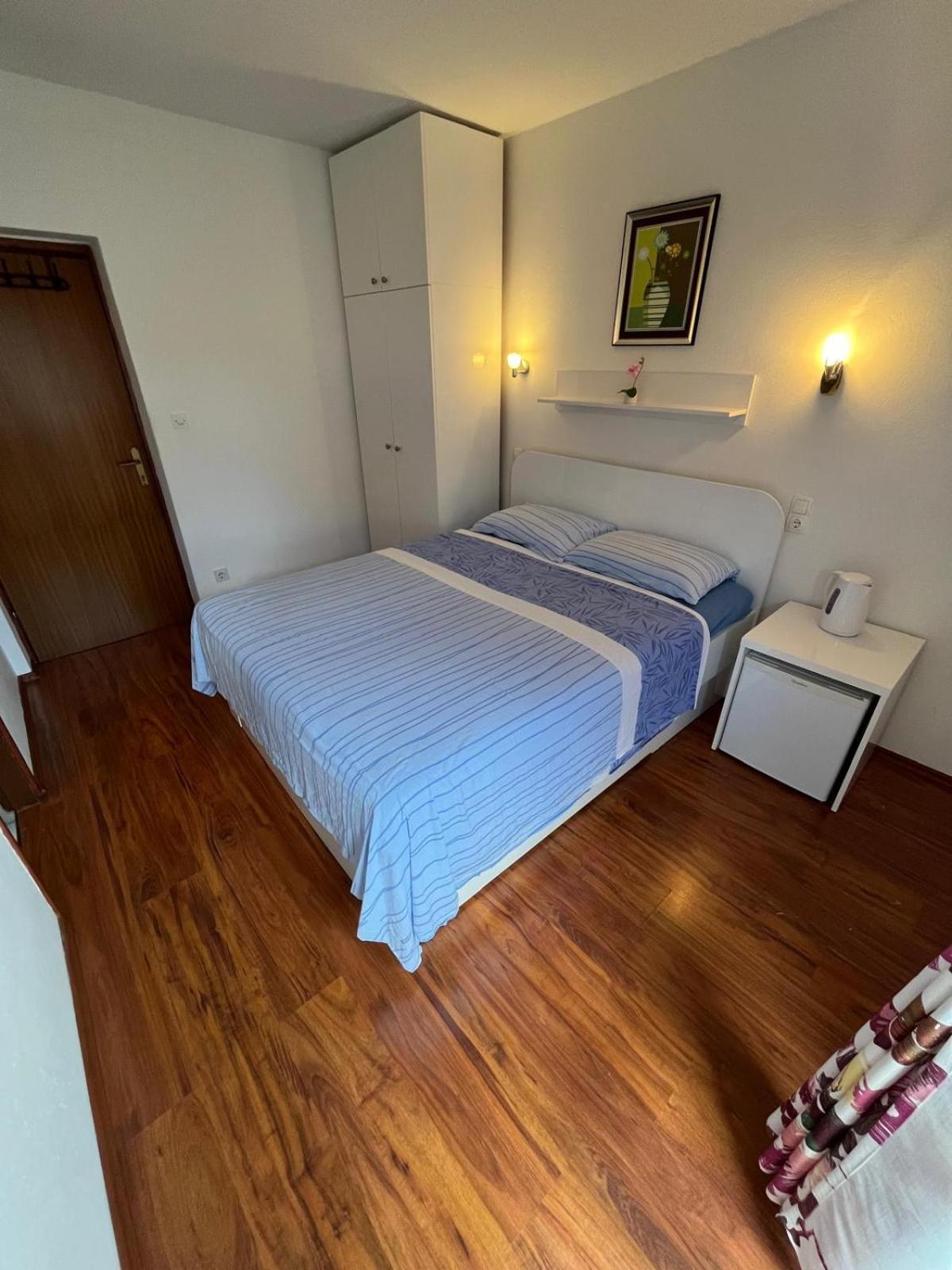Apartmani Ana Juricev Vodice فوديس المظهر الخارجي الصورة