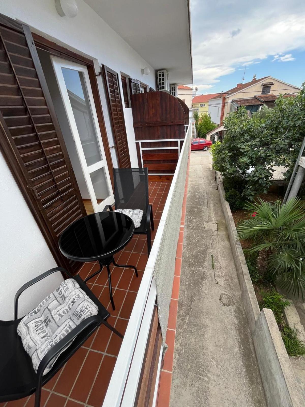 Apartmani Ana Juricev Vodice فوديس المظهر الخارجي الصورة
