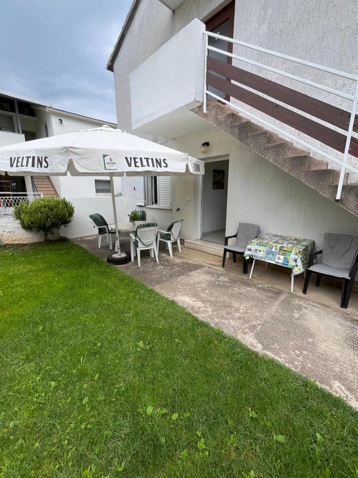Apartmani Ana Juricev Vodice فوديس المظهر الخارجي الصورة