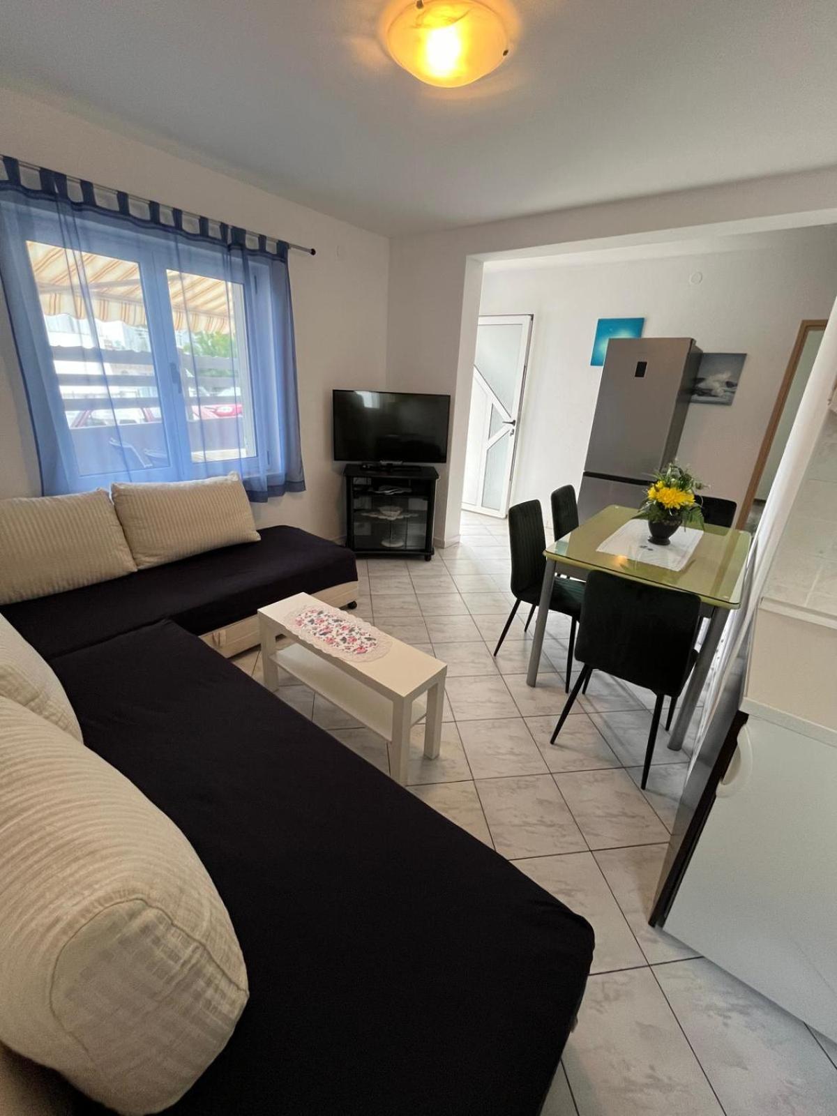 Apartmani Ana Juricev Vodice فوديس المظهر الخارجي الصورة