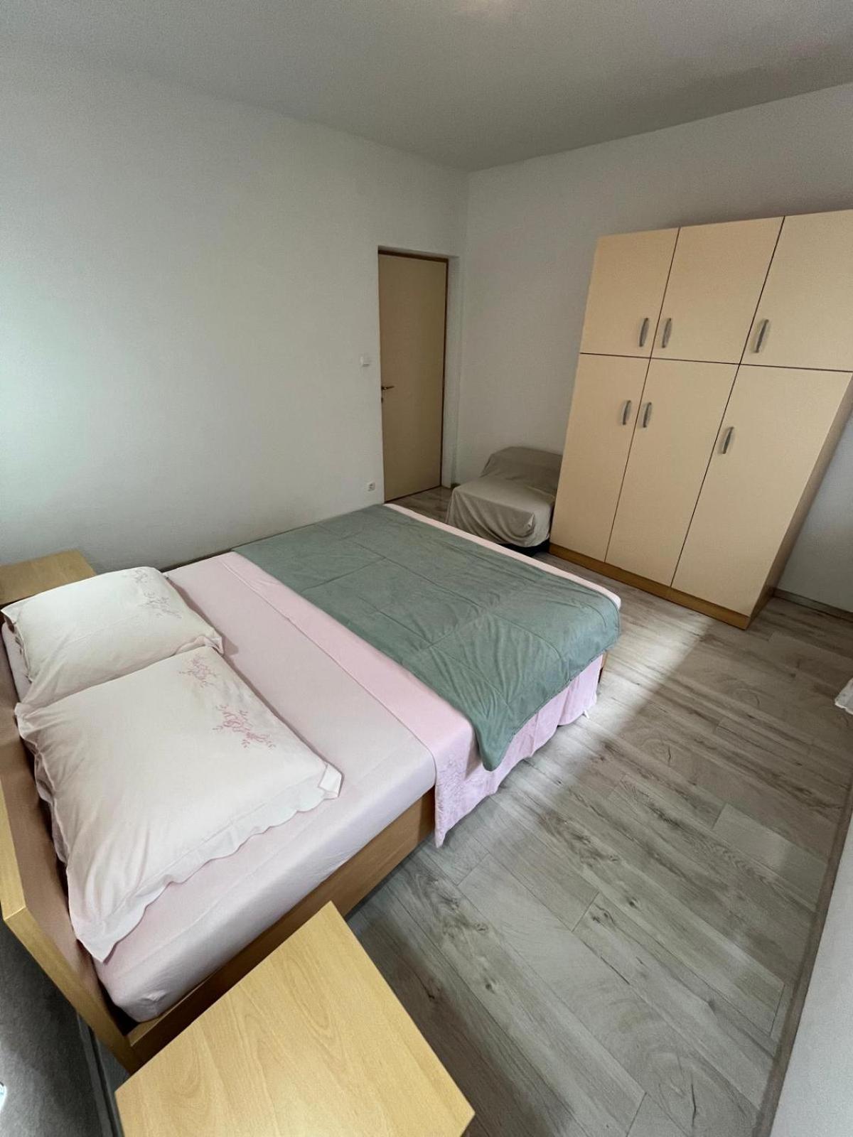 Apartmani Ana Juricev Vodice فوديس المظهر الخارجي الصورة
