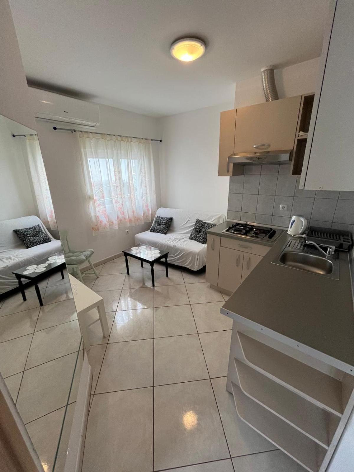 Apartmani Ana Juricev Vodice فوديس المظهر الخارجي الصورة